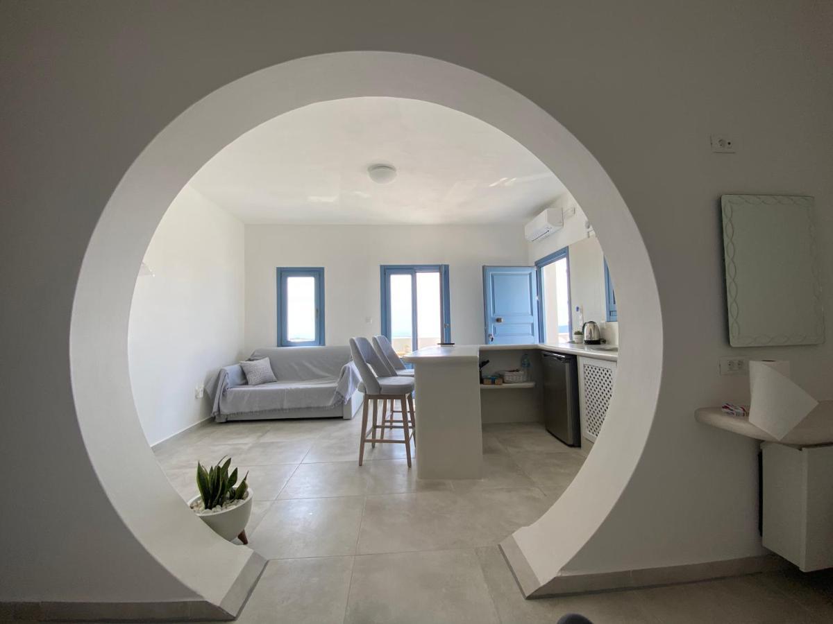 Ena Suites Santorini 피르고스 외부 사진