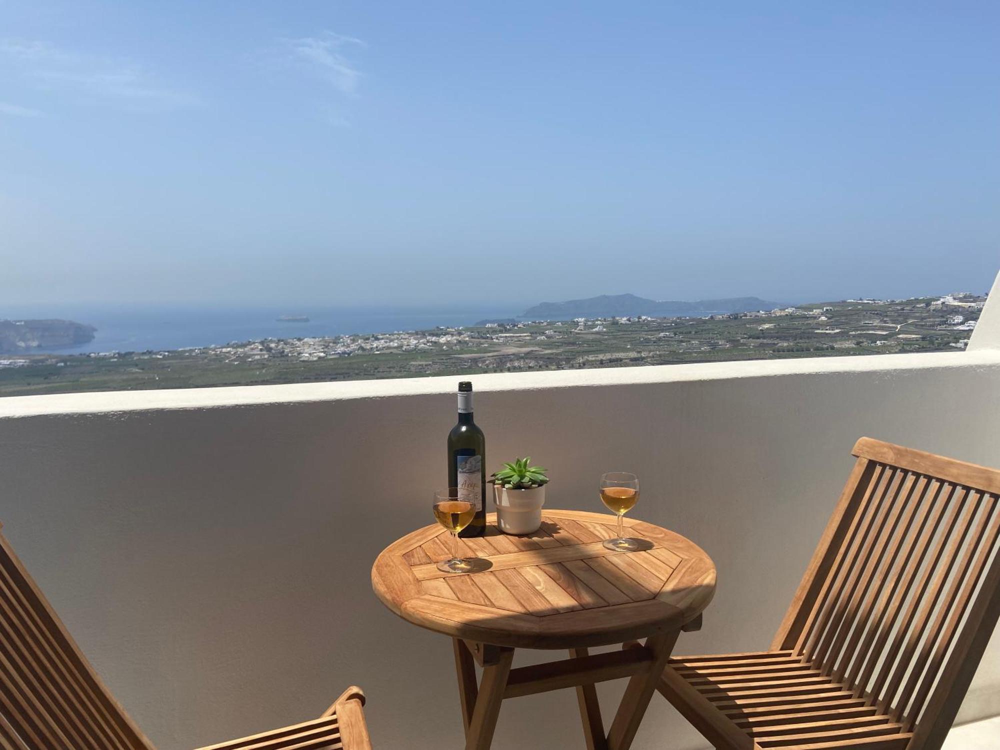 Ena Suites Santorini 피르고스 외부 사진